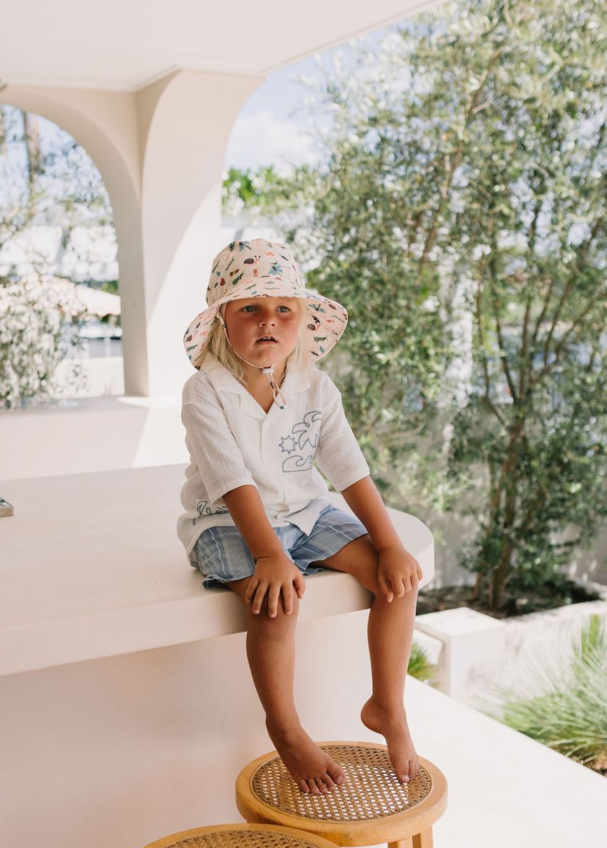 Acorn - Wide Brim Bucket Hat / Garden Friends
