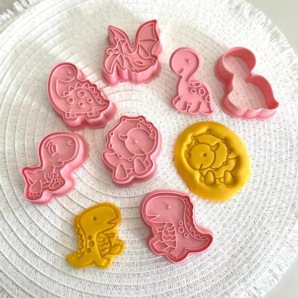 Wild Dough Playdough - Cutters and Stamps Set / Dinosaurs