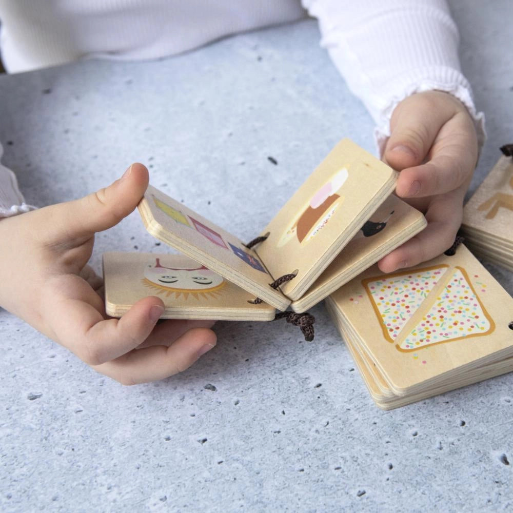 Make Me Iconic - Wooden Toy - Loose Change Mini Book / Melbourne