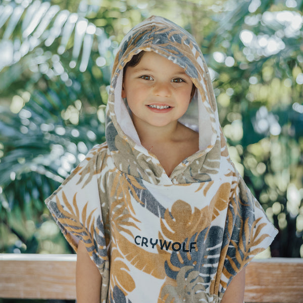 Cry Wolf - Hooded Towel / Tan Monstera