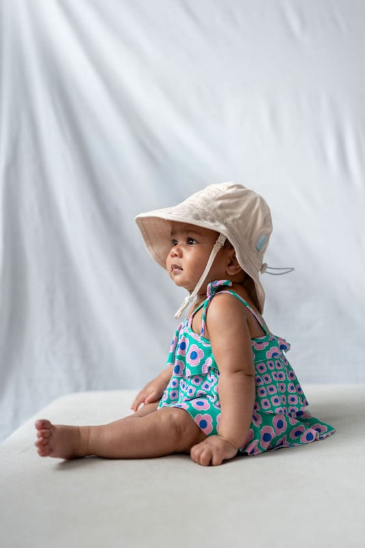 Acorn- Wide Brim Infant Hat / Vanilla