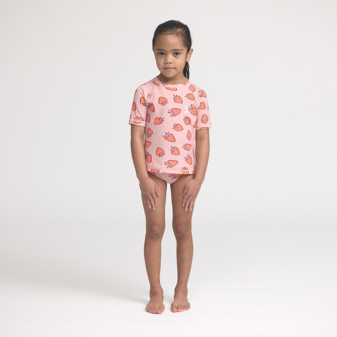 Cry Wolf - Short Sleeve Rash Set / Strawberry Splash