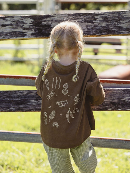 Valencia Byron Bay - Treasure Hunt Tee