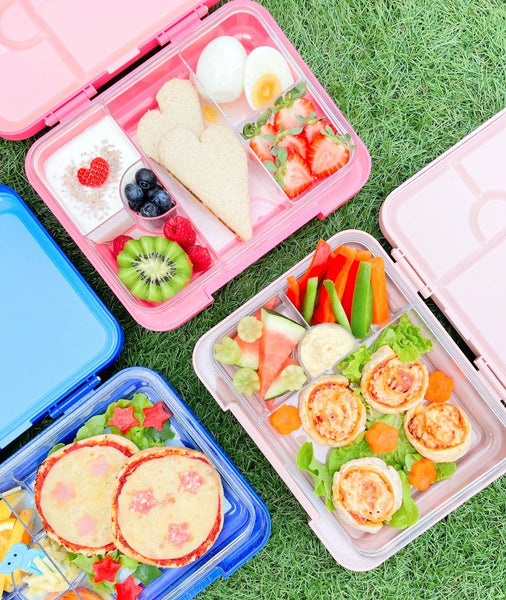 Mum Made Yum - Bento Lunchbox (Large) / Light Blue Dino