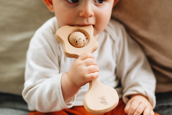 The Kiss Co - All Natural Teething Rattle / Pepi Kiss