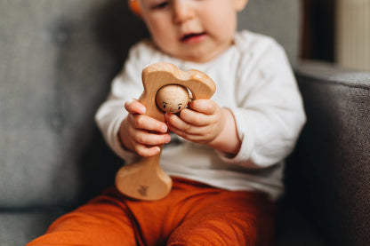 The Kiss Co - All Natural Teething Rattle / Pepi Kiss