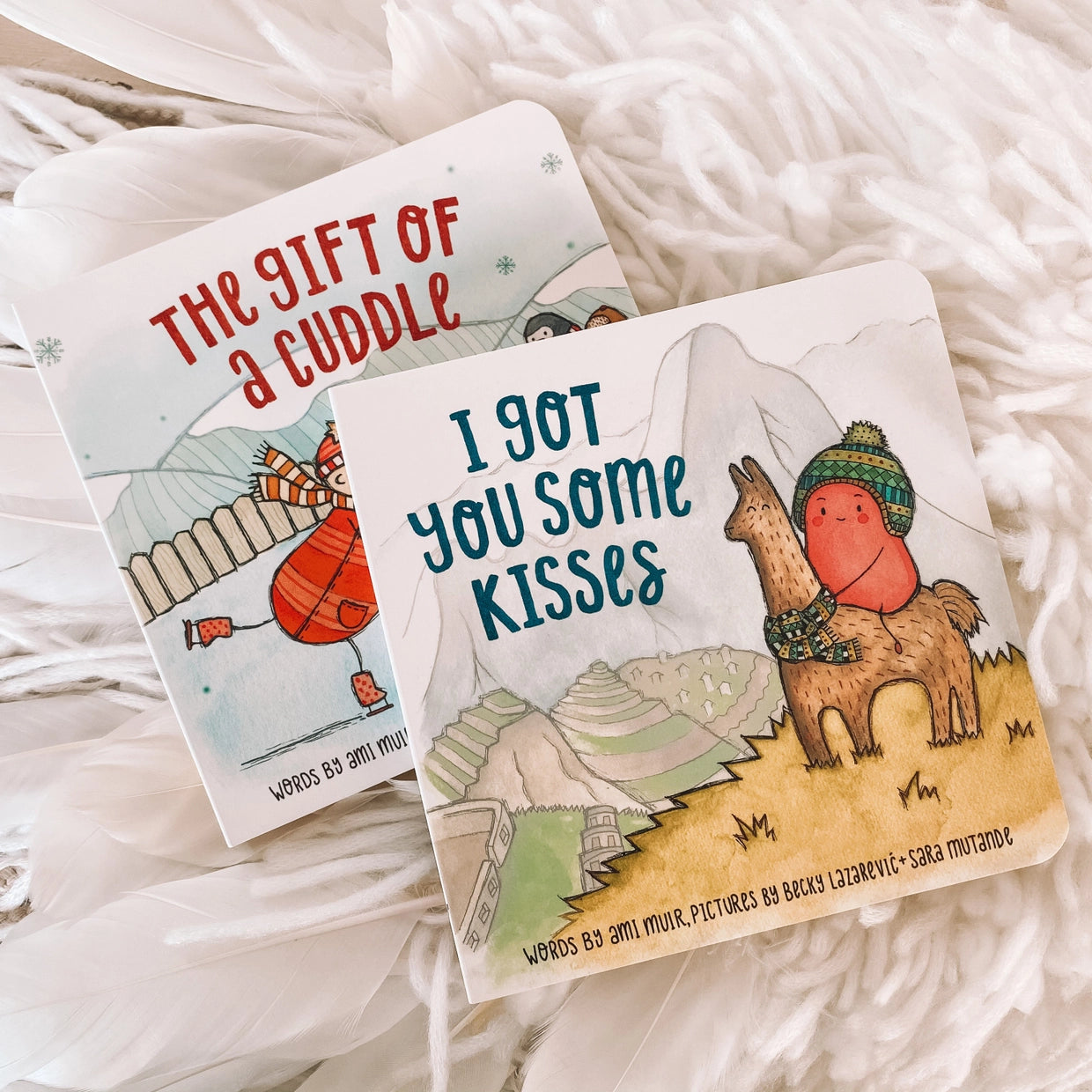 The Kiss Co - The Gift of A Cuddle / Board Book